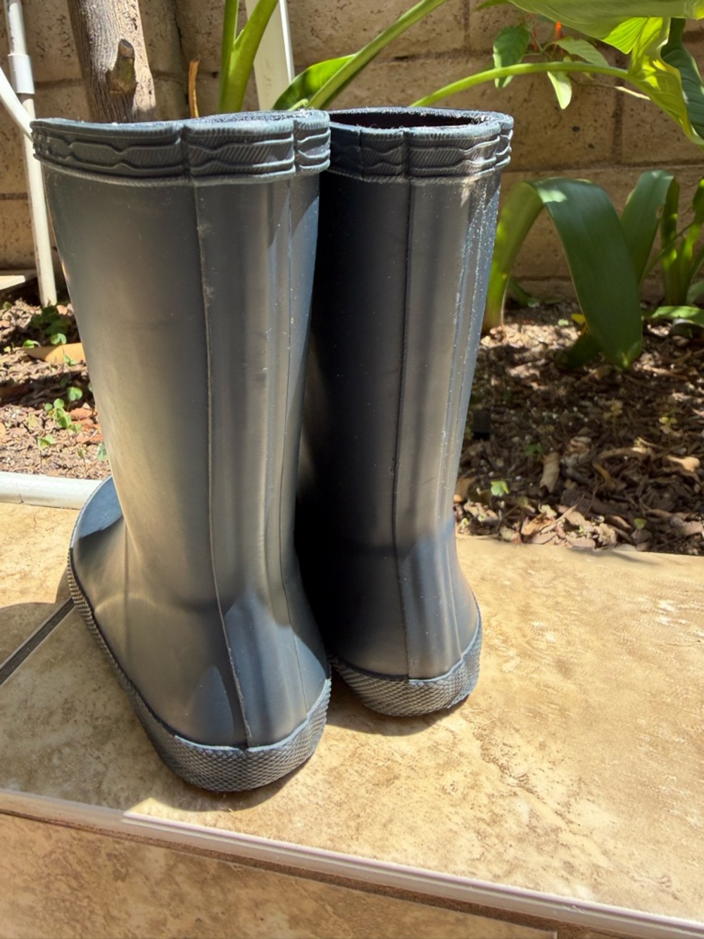 Hunter Kids Navy Blue Waterproof Rain Boots - Picture 7 of 9